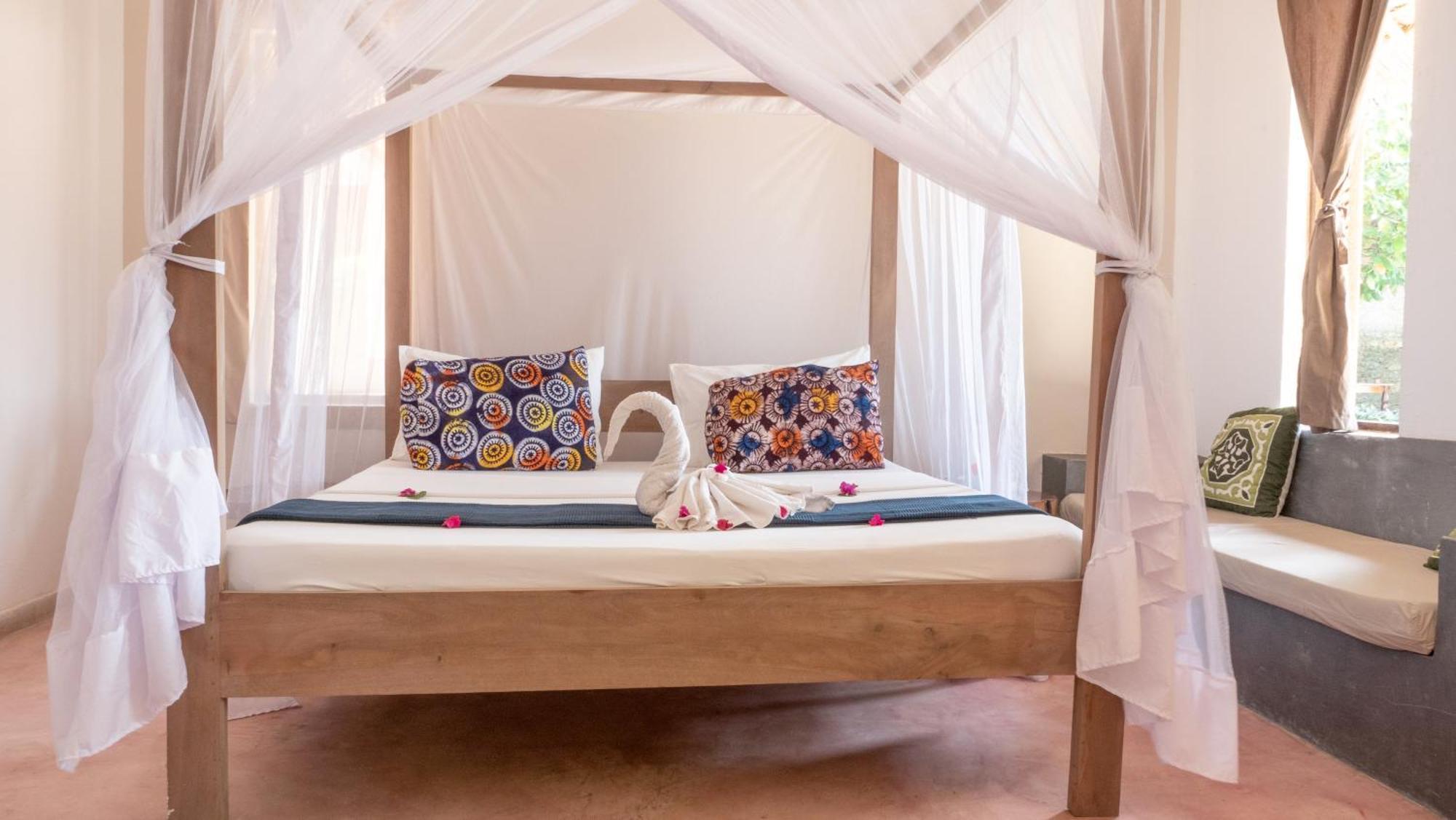 Raha Lodge Zanzibar Boutique Hotel Джамбиани Экстерьер фото